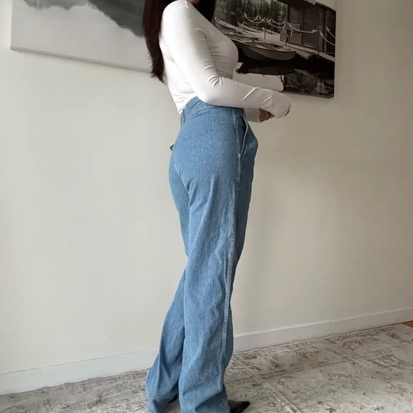 Deadstock 90s High Rise Light Wash Straight Leg Jeans | Vintage Minimalist Denim - Picture 4 of 8